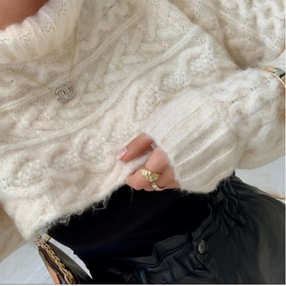 Zara Cable Knit long Sleeve crop sweater - Picture 10 of 17